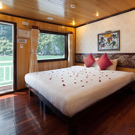 Готель Halong Legacy Cruise Халонг Екстер'єр фото