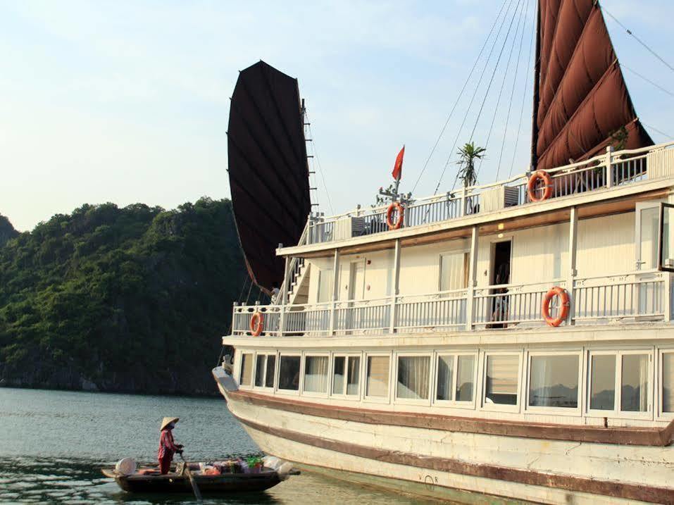 Готель Halong Legacy Cruise Халонг Екстер'єр фото