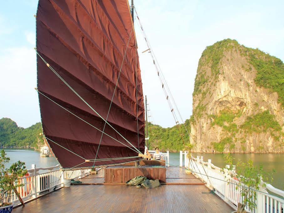 Готель Halong Legacy Cruise Халонг Екстер'єр фото