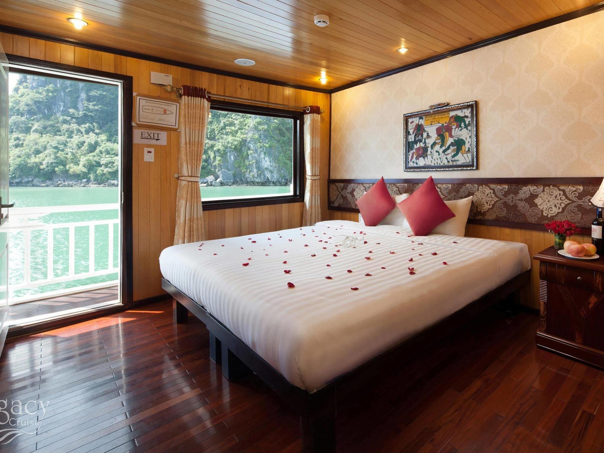 Готель Halong Legacy Cruise Халонг Екстер'єр фото